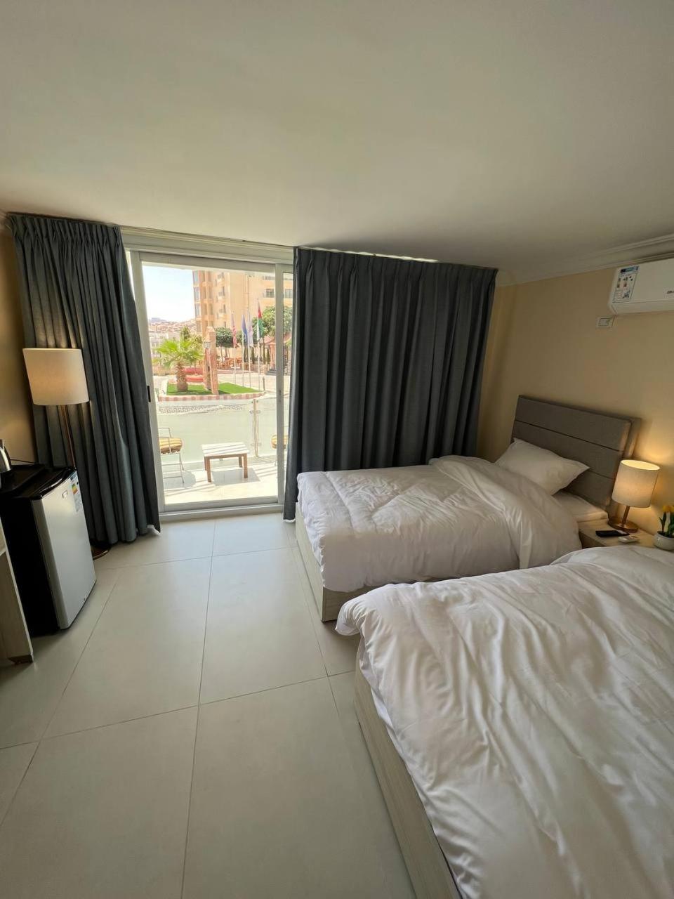 Silk Road Hotel Wadi Musa Extérieur photo